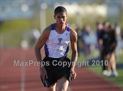 Thumbnail 3 in Valencia vs Canyon  photogallery.