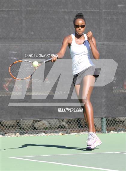 Thumbnail 1 in Harvard-Westlake vs. Clovis North (CIF SoCal Regional Team Tennis Championships) photogallery.