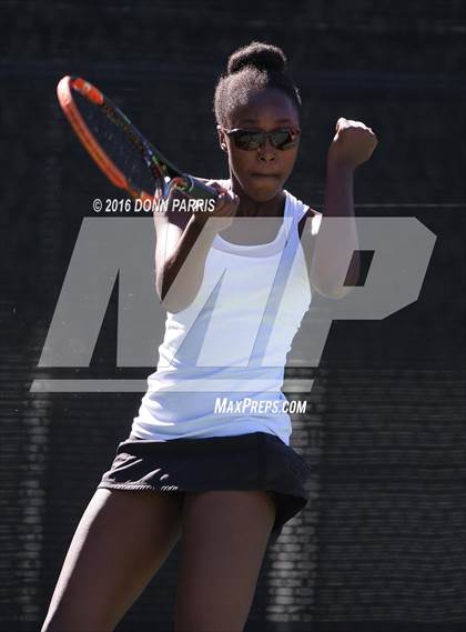 Thumbnail 1 in Harvard-Westlake vs. Clovis North (CIF SoCal Regional Team Tennis Championships) photogallery.