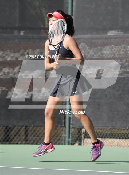 Thumbnail 3 in Harvard-Westlake vs. Clovis North (CIF SoCal Regional Team Tennis Championships) photogallery.