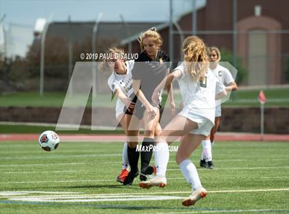 Thumbnail 1 in Rocky Mountain vs. Arapahoe (CHSAA 5A Semi-Final) photogallery.