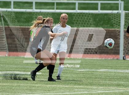Thumbnail 3 in Rocky Mountain vs. Arapahoe (CHSAA 5A Semi-Final) photogallery.