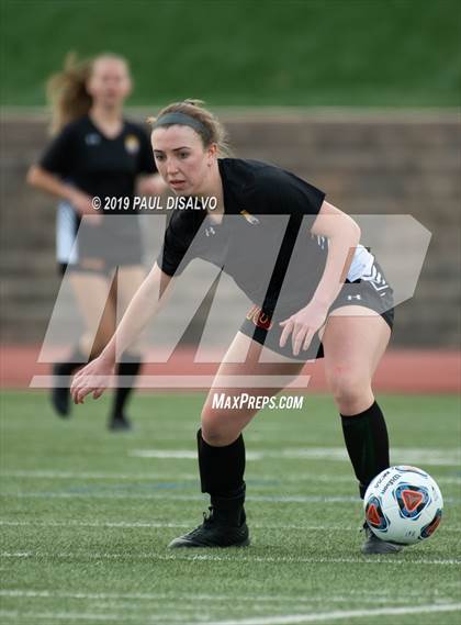 Thumbnail 1 in Rocky Mountain vs. Arapahoe (CHSAA 5A Semi-Final) photogallery.