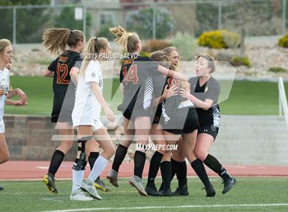 Thumbnail 3 in Rocky Mountain vs. Arapahoe (CHSAA 5A Semi-Final) photogallery.