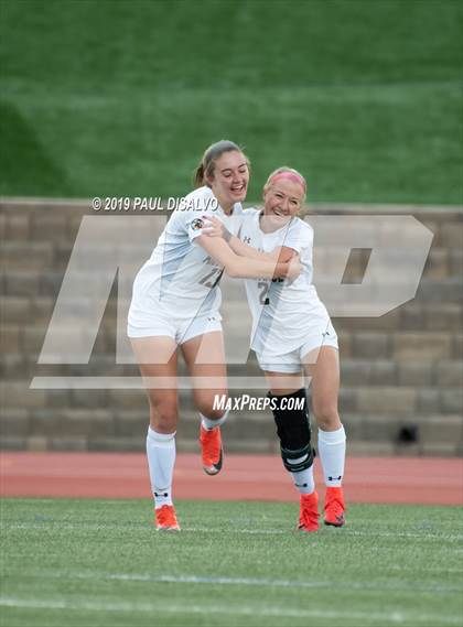 Thumbnail 3 in Rocky Mountain vs. Arapahoe (CHSAA 5A Semi-Final) photogallery.
