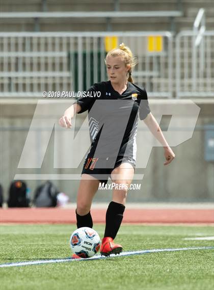 Thumbnail 3 in Rocky Mountain vs. Arapahoe (CHSAA 5A Semi-Final) photogallery.