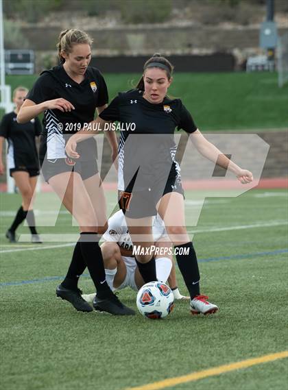 Thumbnail 1 in Rocky Mountain vs. Arapahoe (CHSAA 5A Semi-Final) photogallery.