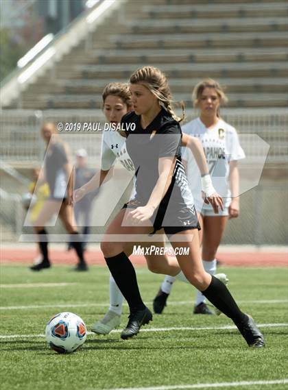 Thumbnail 1 in Rocky Mountain vs. Arapahoe (CHSAA 5A Semi-Final) photogallery.