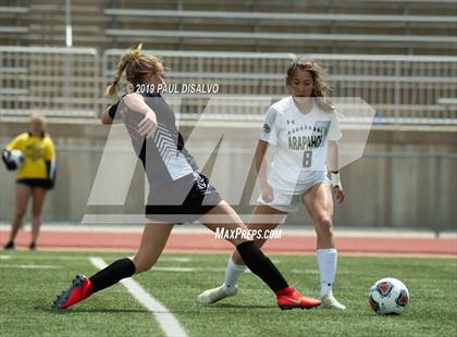 Thumbnail 2 in Rocky Mountain vs. Arapahoe (CHSAA 5A Semi-Final) photogallery.