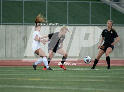 Thumbnail 1 in Rocky Mountain vs. Arapahoe (CHSAA 5A Semi-Final) photogallery.