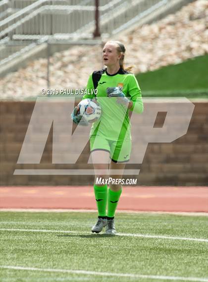 Thumbnail 2 in Rocky Mountain vs. Arapahoe (CHSAA 5A Semi-Final) photogallery.