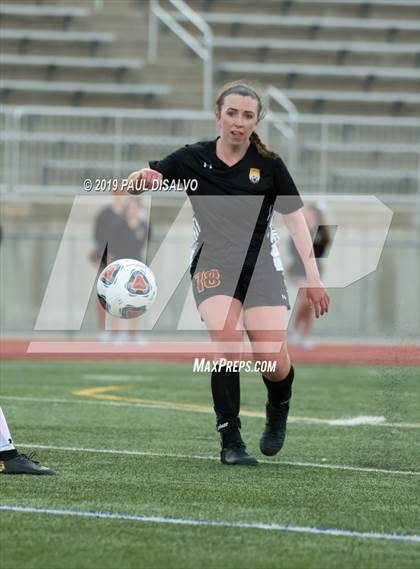 Thumbnail 3 in Rocky Mountain vs. Arapahoe (CHSAA 5A Semi-Final) photogallery.