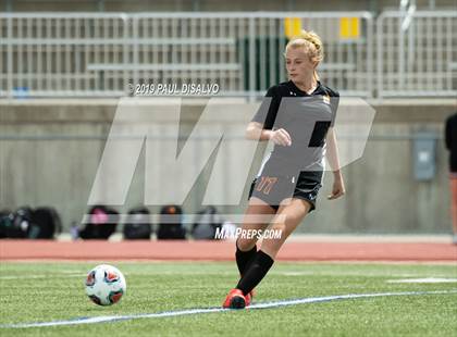 Thumbnail 1 in Rocky Mountain vs. Arapahoe (CHSAA 5A Semi-Final) photogallery.