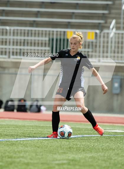 Thumbnail 2 in Rocky Mountain vs. Arapahoe (CHSAA 5A Semi-Final) photogallery.