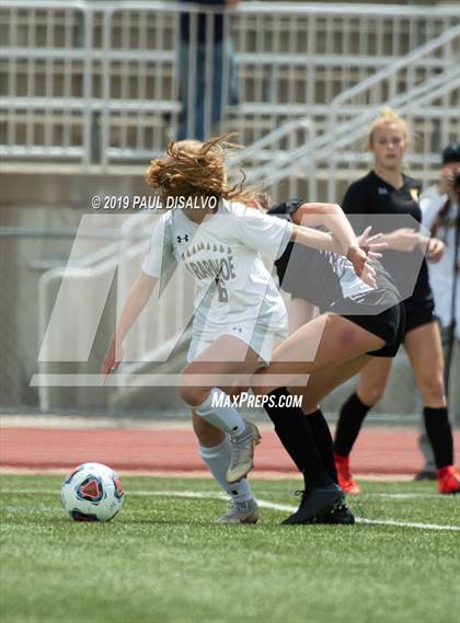 Thumbnail 2 in Rocky Mountain vs. Arapahoe (CHSAA 5A Semi-Final) photogallery.