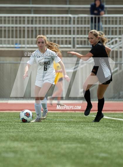 Thumbnail 1 in Rocky Mountain vs. Arapahoe (CHSAA 5A Semi-Final) photogallery.
