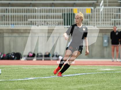 Thumbnail 2 in Rocky Mountain vs. Arapahoe (CHSAA 5A Semi-Final) photogallery.