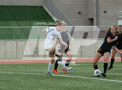 Thumbnail 2 in Rocky Mountain vs. Arapahoe (CHSAA 5A Semi-Final) photogallery.