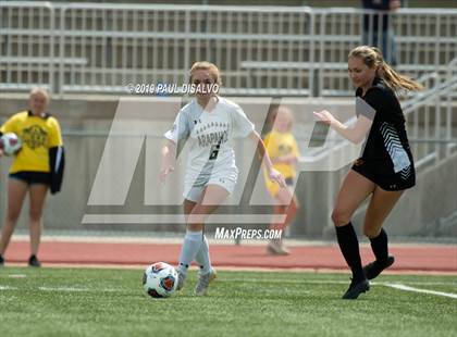 Thumbnail 2 in Rocky Mountain vs. Arapahoe (CHSAA 5A Semi-Final) photogallery.