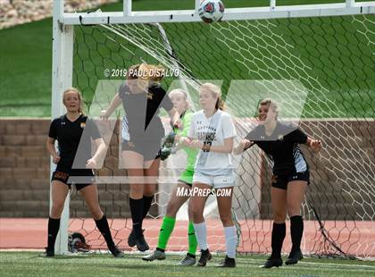 Thumbnail 3 in Rocky Mountain vs. Arapahoe (CHSAA 5A Semi-Final) photogallery.