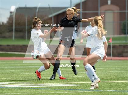 Thumbnail 2 in Rocky Mountain vs. Arapahoe (CHSAA 5A Semi-Final) photogallery.