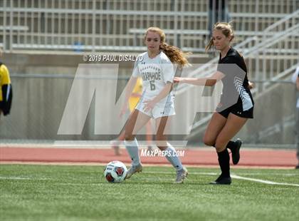Thumbnail 3 in Rocky Mountain vs. Arapahoe (CHSAA 5A Semi-Final) photogallery.