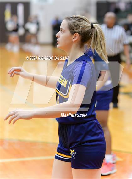 Thumbnail 1 in Mayde Creek vs. Freeman photogallery.