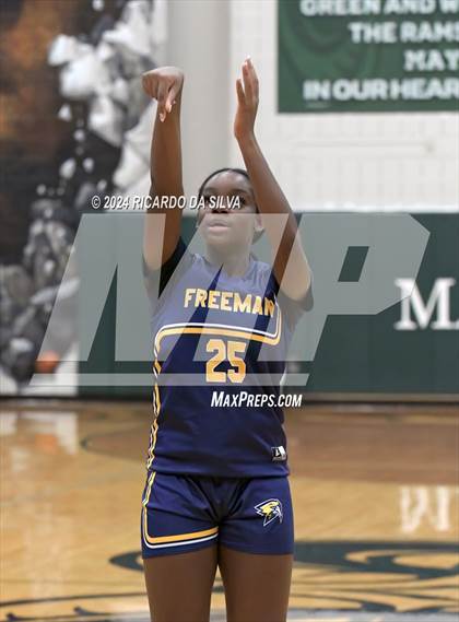 Thumbnail 1 in Mayde Creek vs. Freeman photogallery.