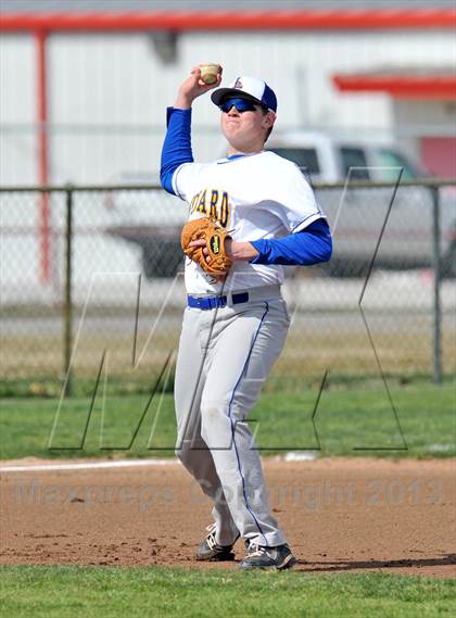 Thumbnail 1 in Leonard vs Paradise (Pottsboro Tournament) photogallery.