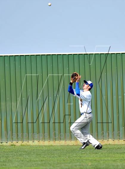 Thumbnail 3 in Leonard vs Paradise (Pottsboro Tournament) photogallery.