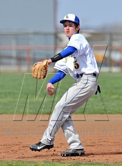 Thumbnail 2 in Leonard vs Paradise (Pottsboro Tournament) photogallery.