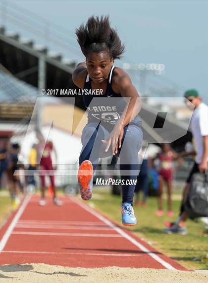 Thumbnail 1 in UIL 17-6A Girls District Championship photogallery.