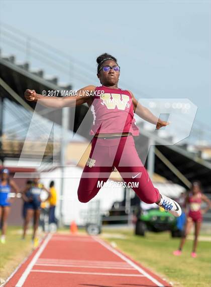 Thumbnail 2 in UIL 17-6A Girls District Championship photogallery.