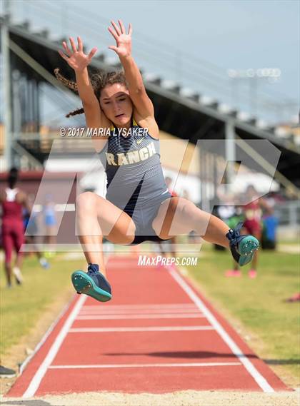 Thumbnail 3 in UIL 17-6A Girls District Championship photogallery.