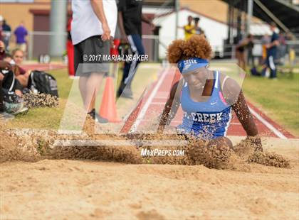 Thumbnail 2 in UIL 17-6A Girls District Championship photogallery.