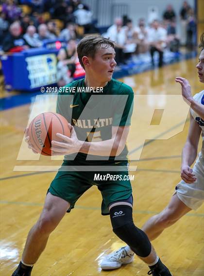 Thumbnail 1 in Gallatin @ Wilson Central photogallery.