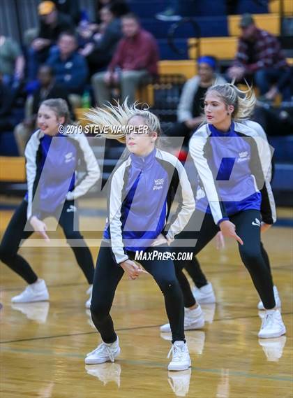 Thumbnail 3 in Gallatin @ Wilson Central photogallery.