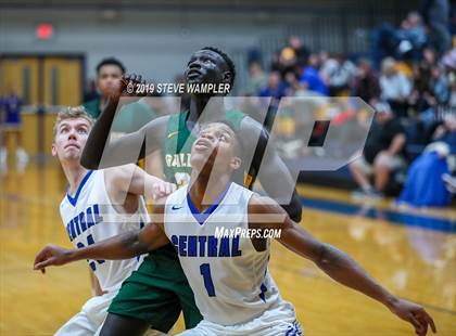 Thumbnail 2 in Gallatin @ Wilson Central photogallery.