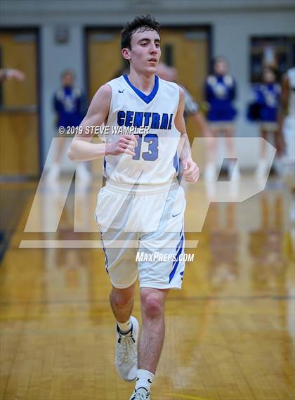Thumbnail 3 in Gallatin @ Wilson Central photogallery.