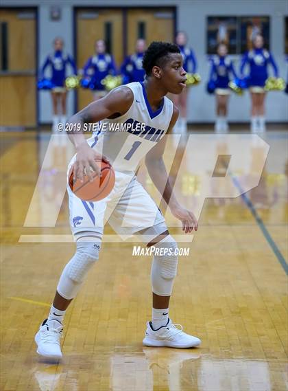 Thumbnail 3 in Gallatin @ Wilson Central photogallery.