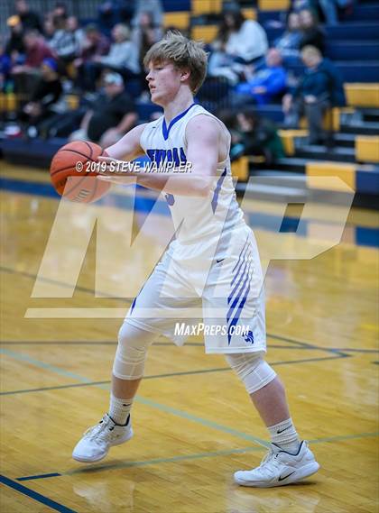 Thumbnail 3 in Gallatin @ Wilson Central photogallery.