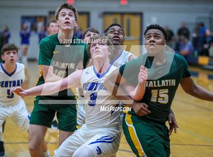 Thumbnail 1 in Gallatin @ Wilson Central photogallery.