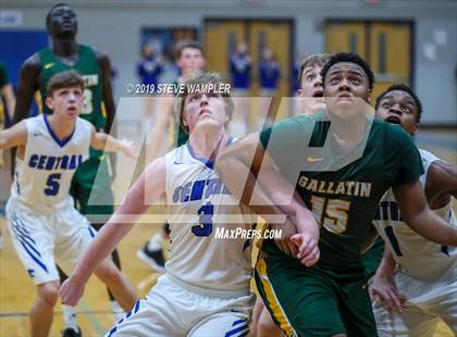 Thumbnail 2 in Gallatin @ Wilson Central photogallery.