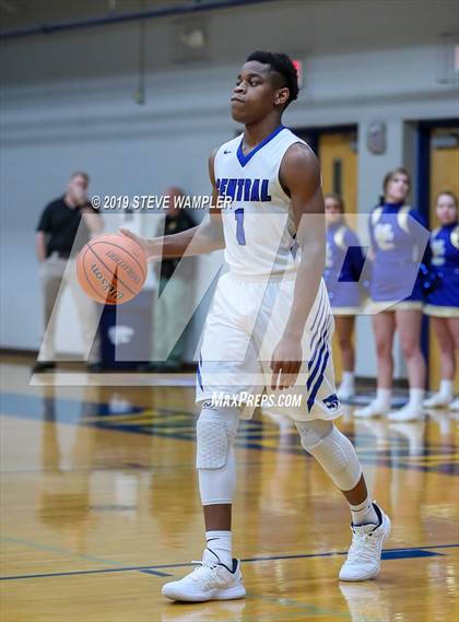 Thumbnail 3 in Gallatin @ Wilson Central photogallery.