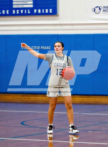 Thumbnail 2 in Whitney vs. Vista del Lago (Dorothy Speck Tournament) photogallery.