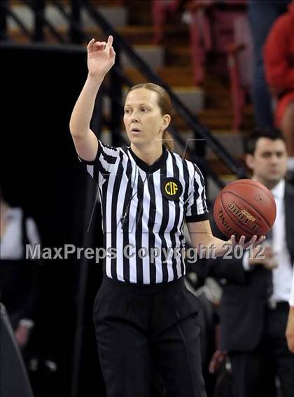 Thumbnail 2 in Mater Dei vs. Berkeley (CIF State D1 Final) photogallery.