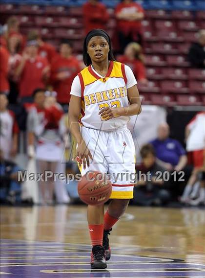 Thumbnail 1 in Mater Dei vs. Berkeley (CIF State D1 Final) photogallery.