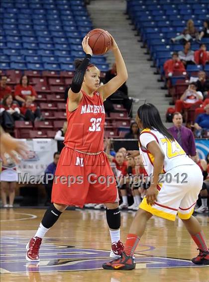 Thumbnail 1 in Mater Dei vs. Berkeley (CIF State D1 Final) photogallery.