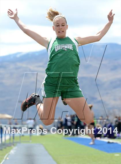 Thumbnail 1 in Northwest Invitational @ McQueen photogallery.