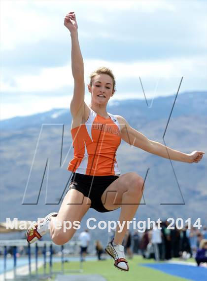 Thumbnail 2 in Northwest Invitational @ McQueen photogallery.
